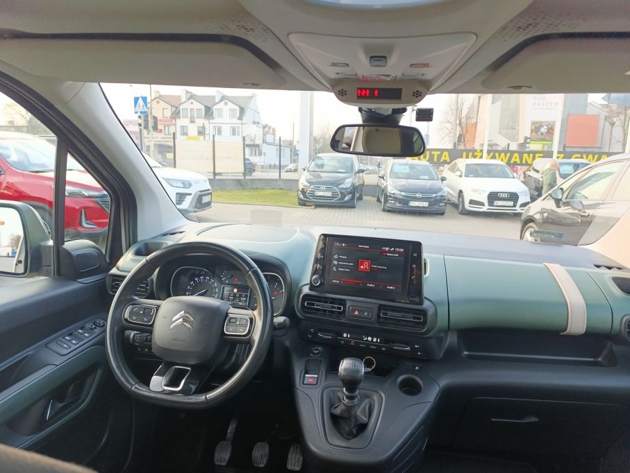 Berlingo Multispace  XTR 1,5 hdi 130 kM Salon 17