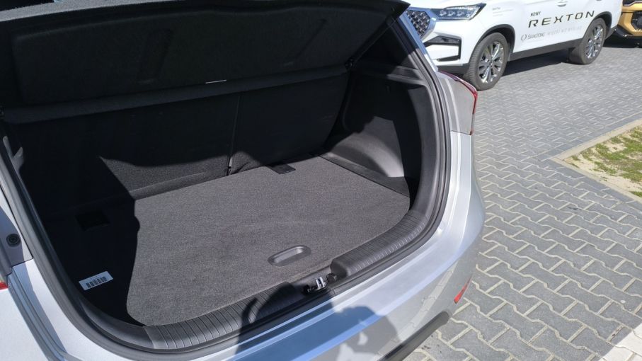Hyundai IX20 1,6 benzyna 125KM, Salon PL, niski przebieg 11