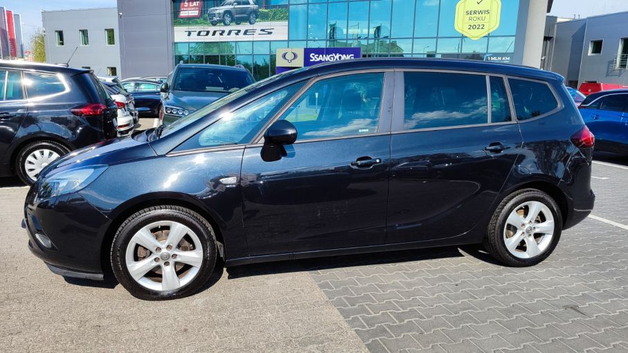 Opel Zafira C  1,4 Turbo 140KM,  pakiet zimowy , Niski Przebieg