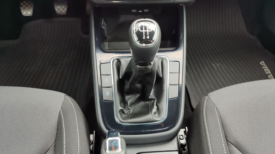 Skoda Fabia 1.0 MPI Ambition SalonPL Bezwypadkowa Jak Nowa Przebieg tylko 10.000km 22