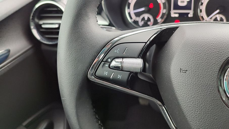 Skoda Fabia 1.0 MPI Ambition SalonPL Bezwypadkowa Jak Nowa Przebieg tylko 10.000km 24
