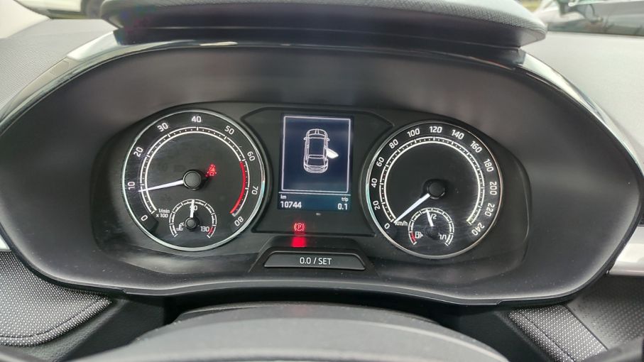 Skoda Fabia 1.0 MPI Ambition SalonPL Bezwypadkowa Jak Nowa Przebieg tylko 10.000km 25