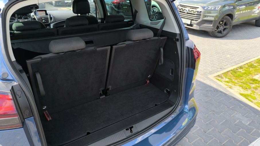 Opel Zafira C 1,4 benzyna 140KM, 7 osób, martwe pole, kamera, czujniki, navi 11