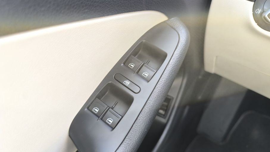 Volkswagen Jetta 1,4 TSI 125KM, Salon PL 21