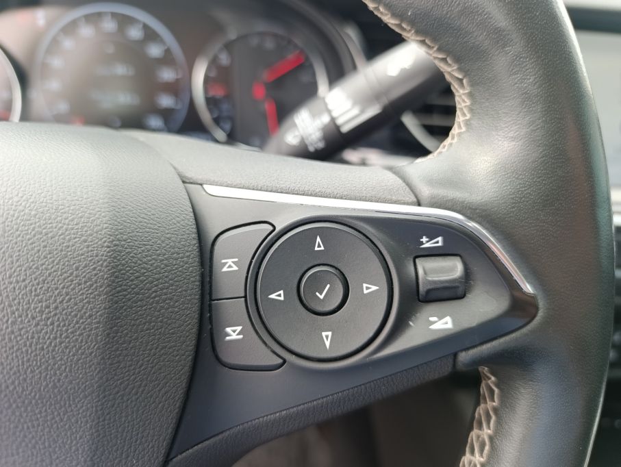 Opel Insignia B 2,0 CDTI 170KM, AGR, Intellilux, Skóry, HUD 23
