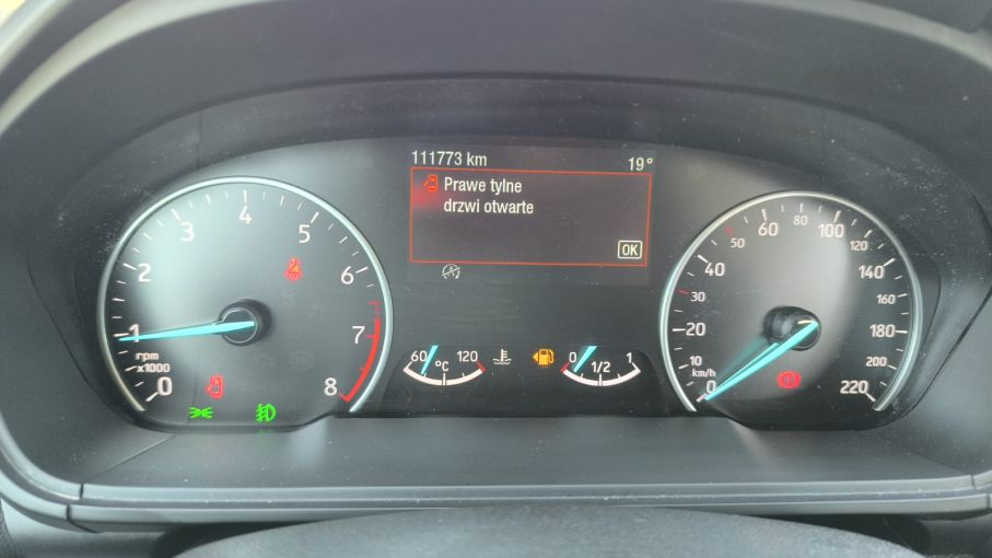 Ford Ecosport 1,0 EcoBoost 125KM, pakiet zimowy, Salon PL, VAT23% 21