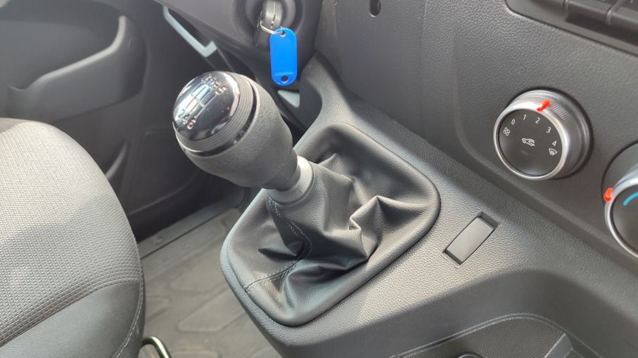 Renault Master L3H2 nowy model 2.3 dci 2 x drzwi boczne Niski Przebieg Vat23 16