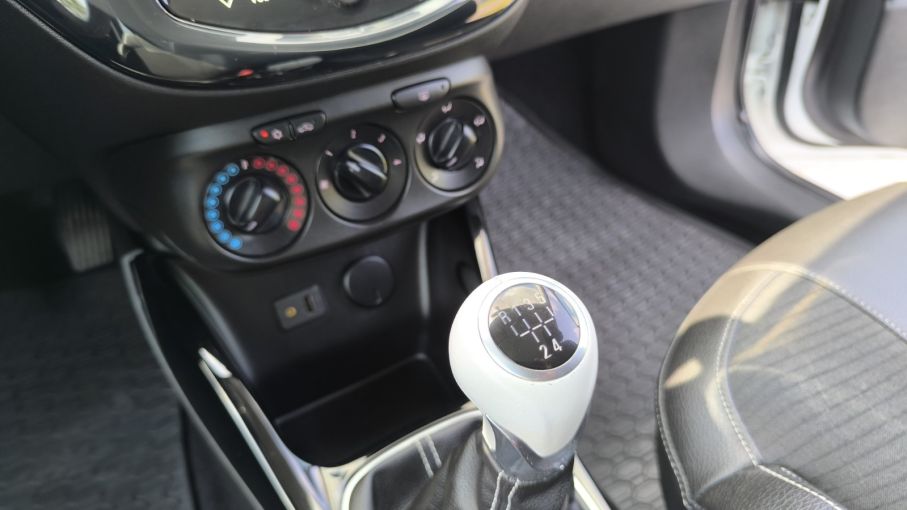 Opel Adam 1,4 benzyna 100 KM, salon PL, niski przebieg 16