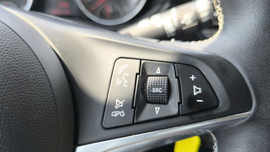 Opel Adam 1,4 benzyna 100 KM, salon PL, niski przebieg 19