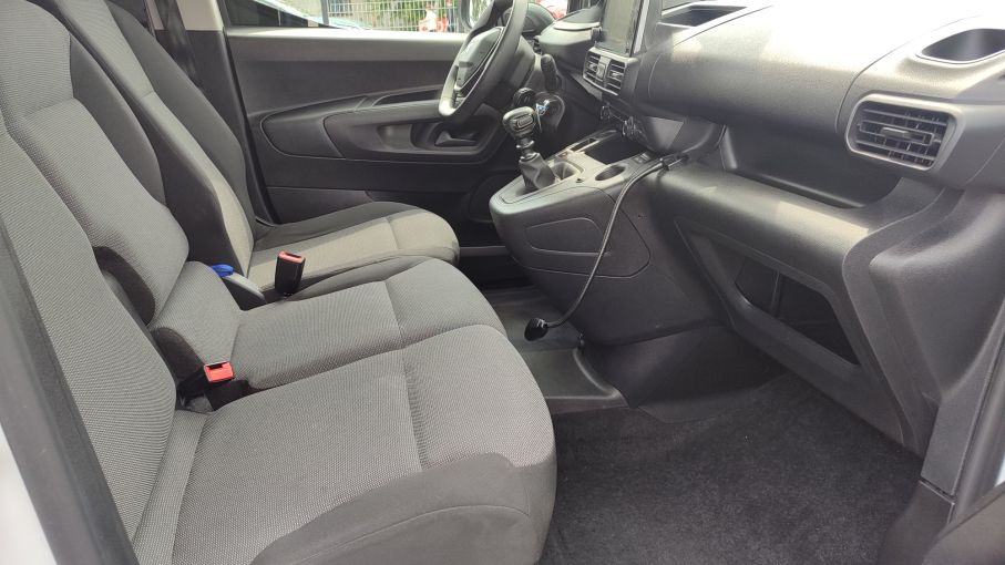 Peugeot Partner L2H1 1.5 HDI 102KM Niski Przebieg 3osobowy Vat23% 12