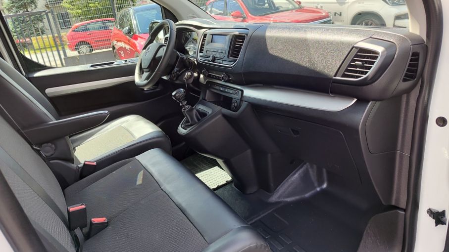 Opel Vivaro C Extra Long 2,0 CDTI 122KM klima, niski przebieg, 3osobowy VAT23%  11