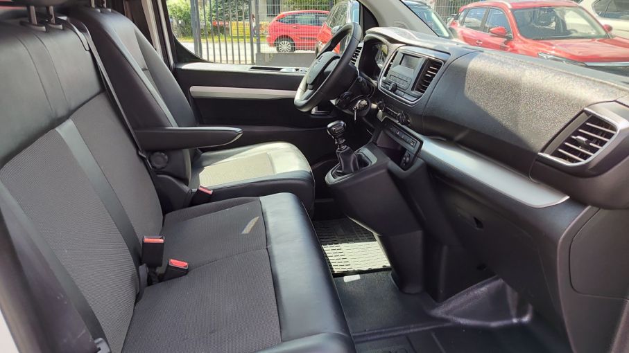 Opel Vivaro C Extra Long 2,0 CDTI 122KM klima, niski przebieg, 3osobowy VAT23%  12