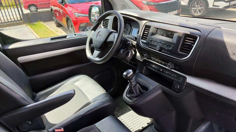 Opel Vivaro C Extra Long 2,0 CDTI 122KM klima, niski przebieg, 3osobowy VAT23%  13
