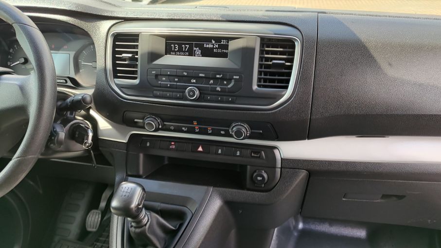 Opel Vivaro C Extra Long 2,0 CDTI 122KM klima, niski przebieg, 3osobowy VAT23%  14