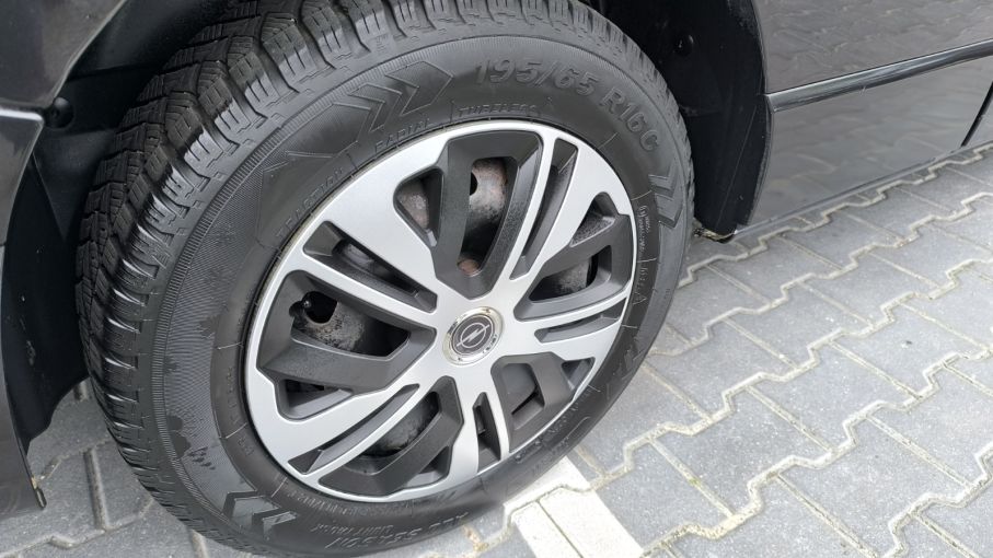 Opel Vivaro 9 osobowy L2H1 Niski Przebieg Bardzo Doinwestowane Vat23%  9