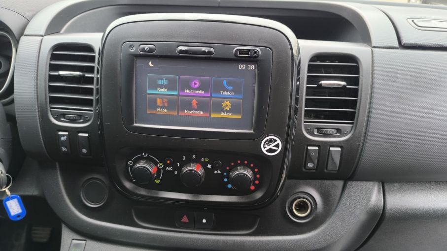 Opel Vivaro 9 osobowy L2H1 Niski Przebieg Bardzo Doinwestowane Vat23%  15