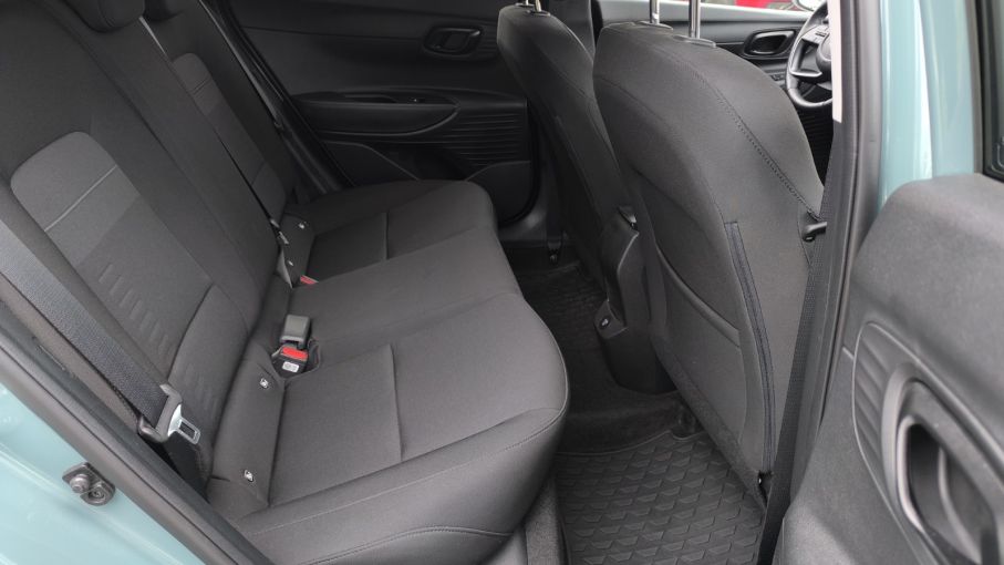 Hyundai Bayon 1,0 T-GDI 100KM, Smart + Design + Tech, salon PL, niski przebieg, Gwarancja 15