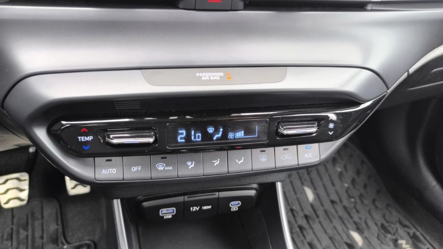 Hyundai Bayon 1,0 T-GDI 100KM, Smart + Design + Tech, salon PL, niski przebieg, Gwarancja 18