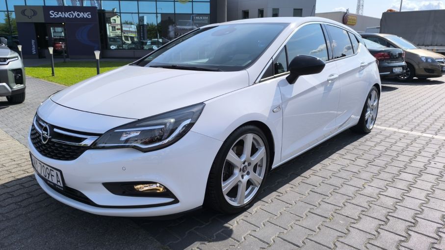 Opel Astra V 1,6 Turbo 200KM, Innovation, pakiet zimowy, Niski Przebieg 4
