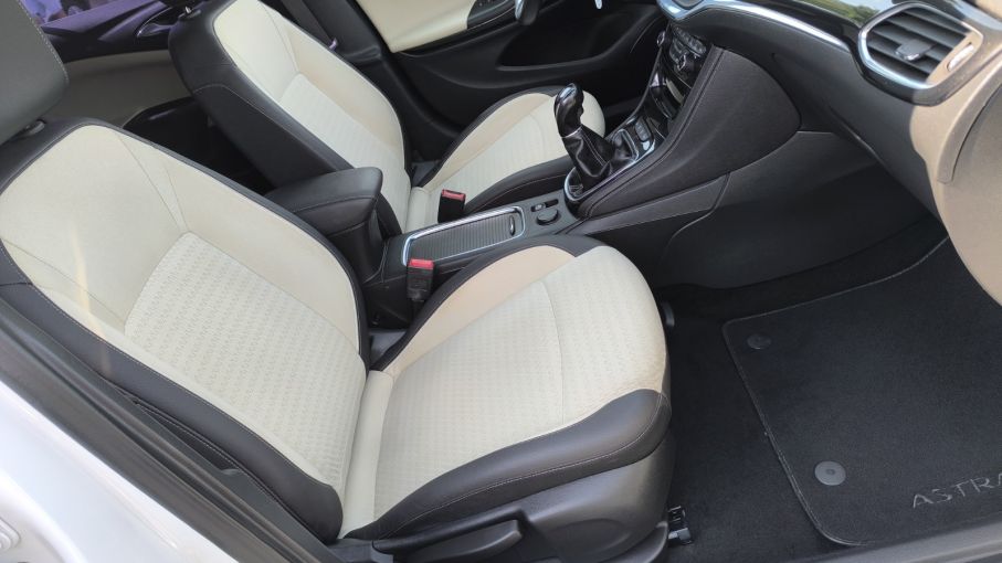 Opel Astra V 1,6 Turbo 200KM, Innovation, pakiet zimowy, Niski Przebieg 14