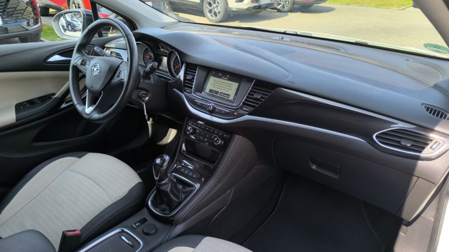 Opel Astra V 1,6 Turbo 200KM, Innovation, pakiet zimowy, Niski Przebieg 15