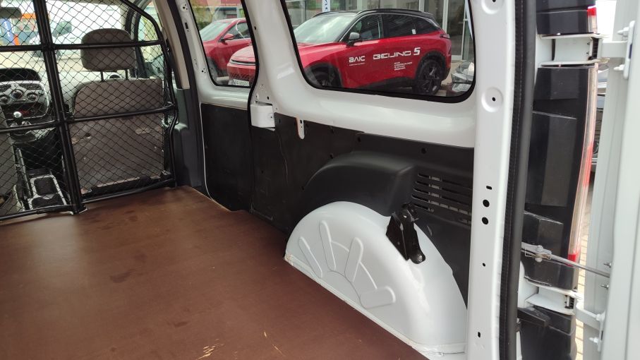NOWA LOKALIZACJA Renault Kangoo 1.5dci 2xdrzwi niski przebieg Serwis Vat23 24