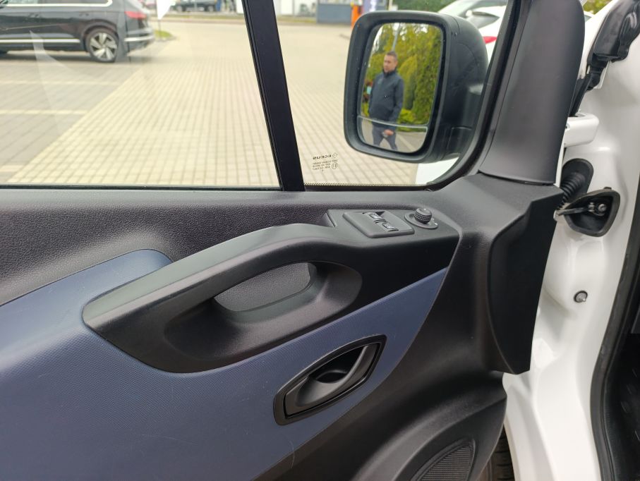 NOWA LOKALIZACJA Opel Vivaro B L1H1 1,6 CDTI 120KM, serwis ASO, 2xdrzwi boczne,Vat23% 10