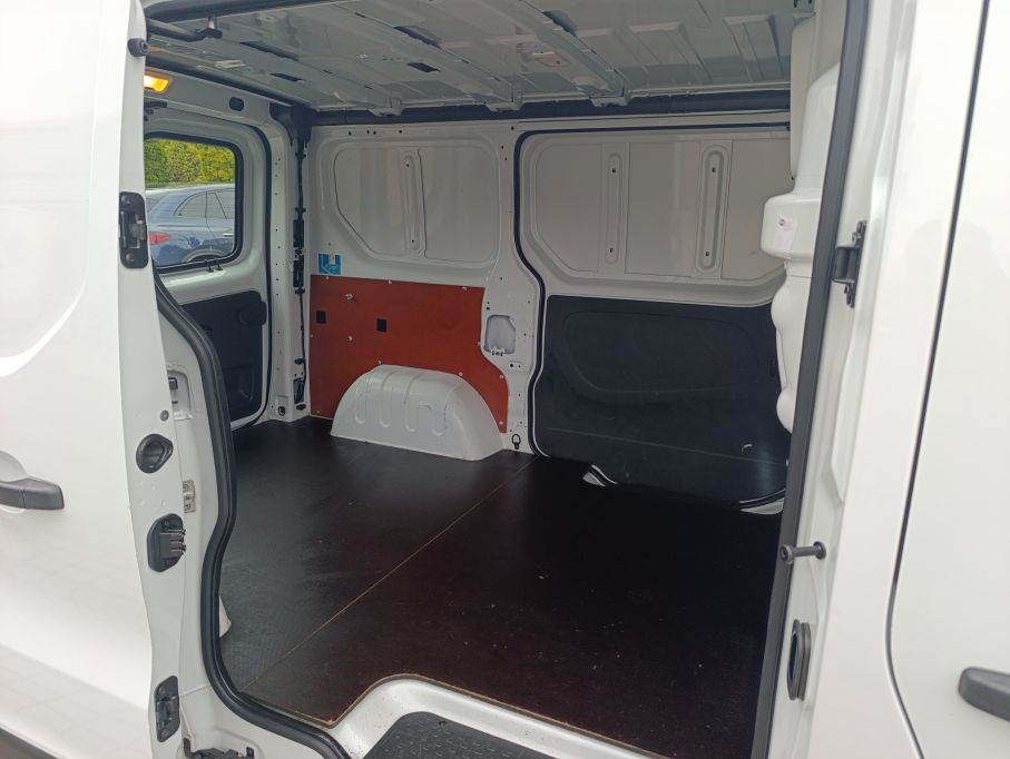 NOWA LOKALIZACJA Opel Vivaro B L1H1 1,6 CDTI 120KM, serwis ASO, 2xdrzwi boczne,Vat23% 11