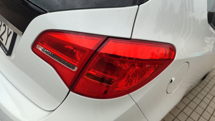 NOWA LOKALIZACJA Opel Meriva 1.4T 140KM Climatronic Serwis Niski Przebieg Gwarancja 11