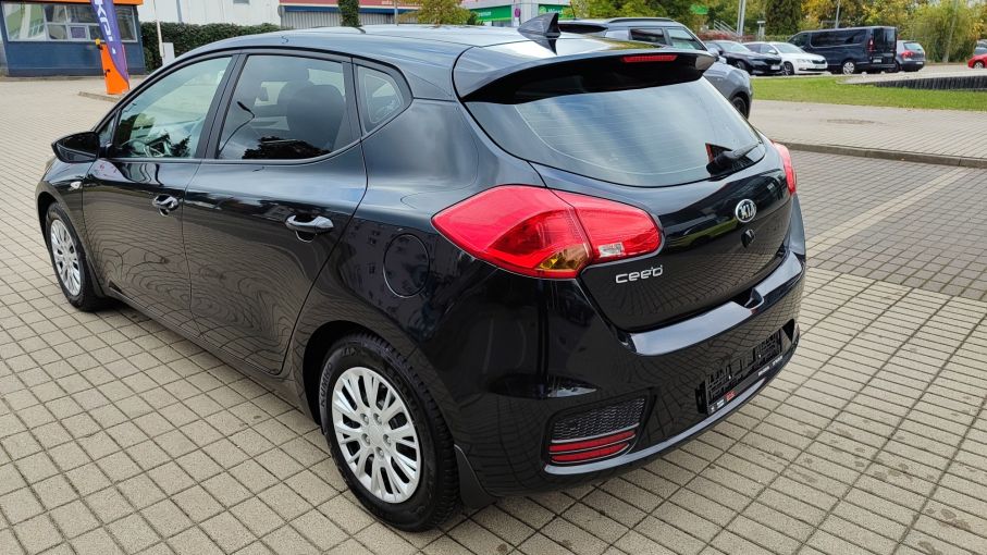 NOWA LOKALIZACJA Kia Ceed 1.6 benzyna 135KM Bogate Opcja Navi Kamera Serwis ASO Gwarancja 6