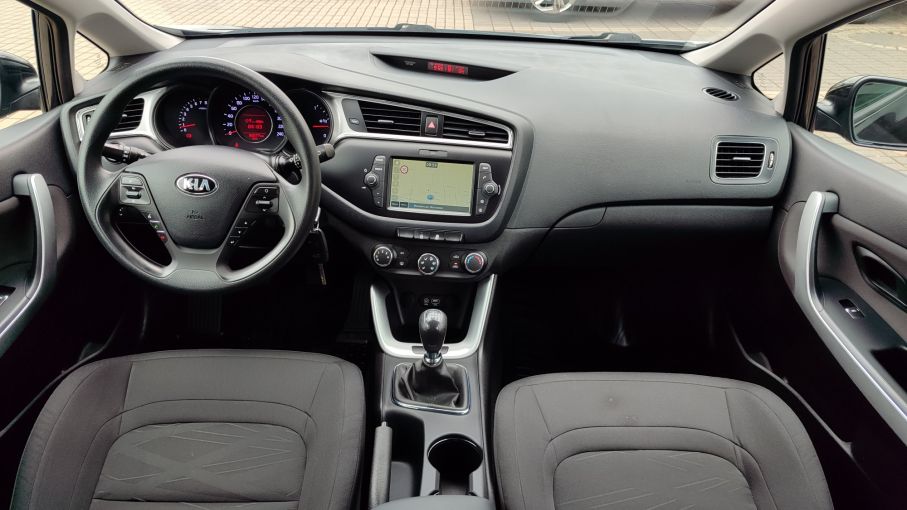 NOWA LOKALIZACJA Kia Ceed 1.6 benzyna 135KM Bogate Opcja Navi Kamera Serwis ASO Gwarancja 17