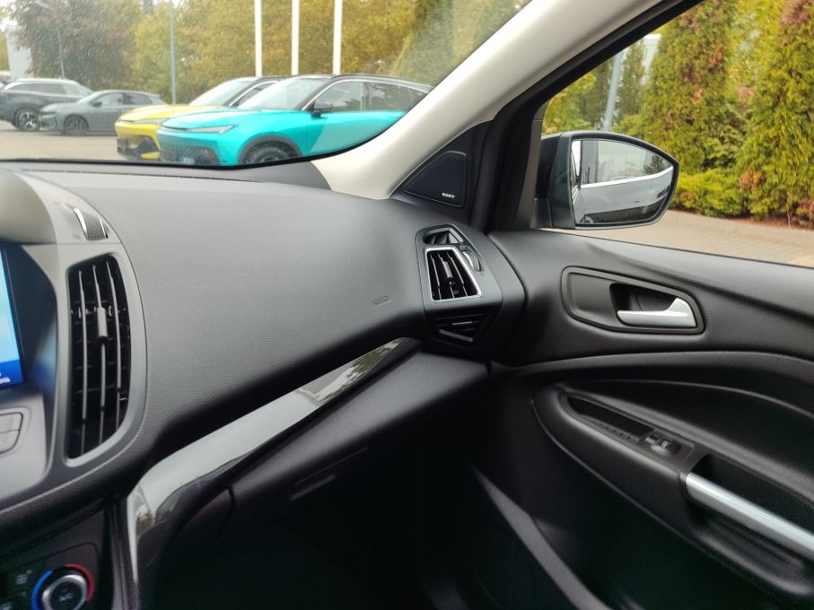 NOWA LOKALIZACJA Ford Kuga 1.5 EcoBoost Manual Titanium Niski Przebieg 21