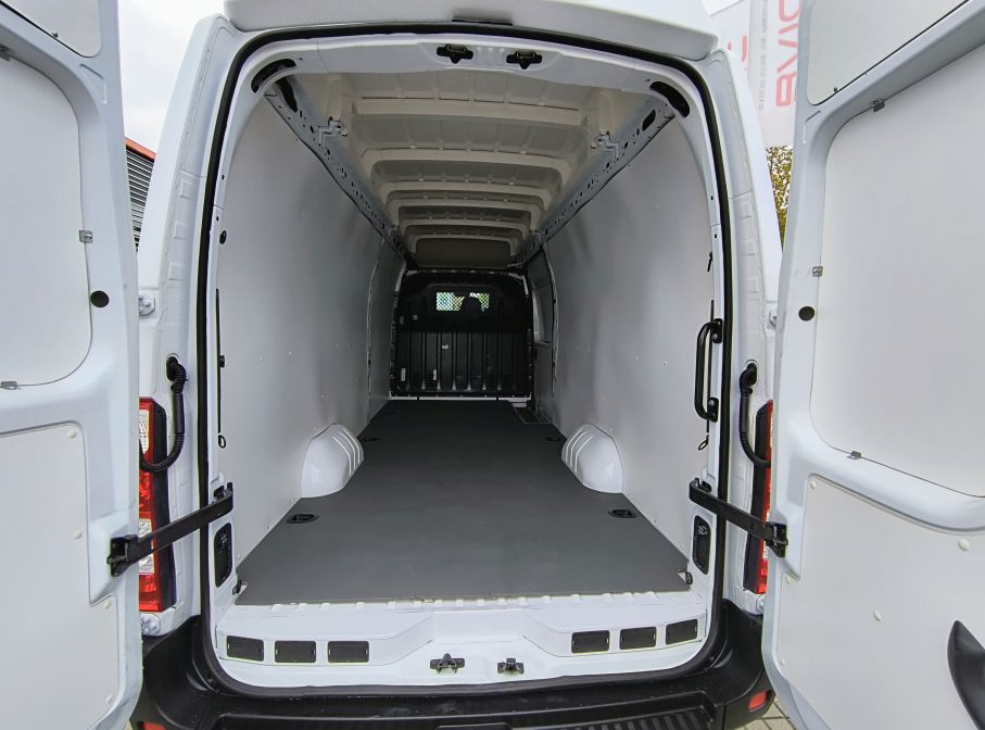 NOWA LOKALIZACJA Renault Master 2.3 dci 163km L4H3 Nowy Model Navi Serwis Vat23% 9