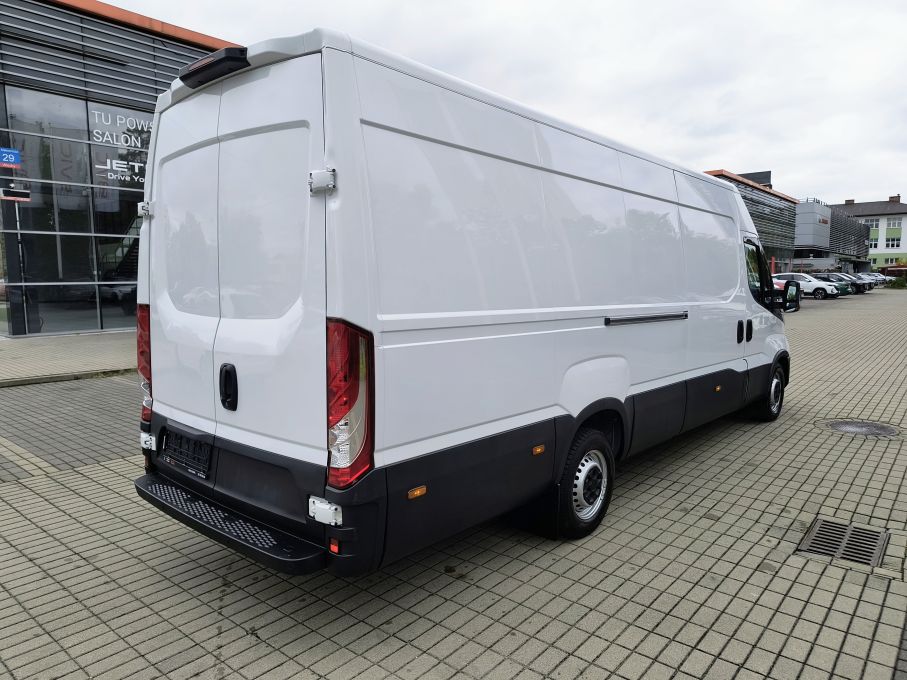 NOWA LOKALIZACJA Iveco 35S16 L4H2 Maxi Nowy Rozrząd niski przebieg Vat23% 8