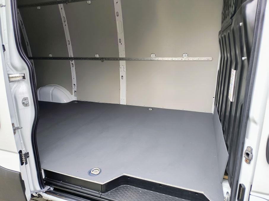 NOWA LOKALIZACJA Iveco 35S16 L4H2 Maxi Nowy Rozrząd niski przebieg Vat23% 11