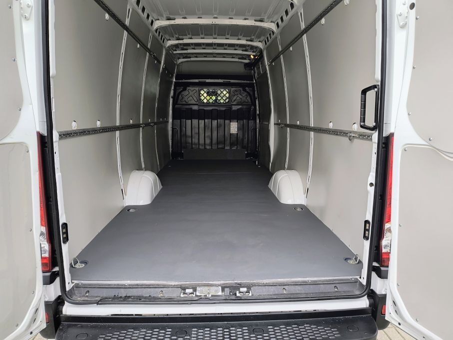 NOWA LOKALIZACJA Iveco 35S16 L4H2 Maxi Nowy Rozrząd niski przebieg Vat23% 13