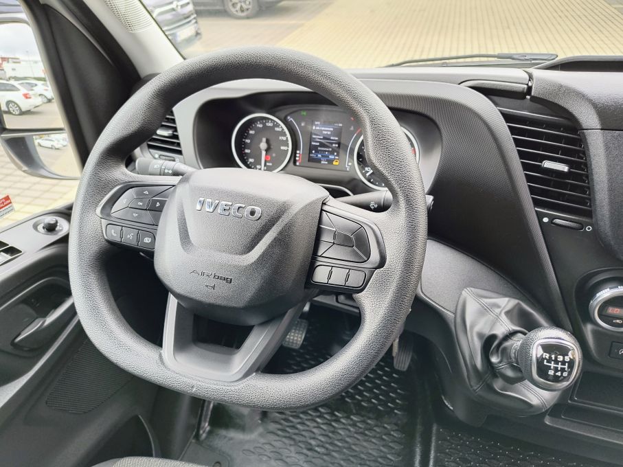 NOWA LOKALIZACJA Iveco 35S16 L4H2 Maxi Nowy Rozrząd niski przebieg Vat23% 19