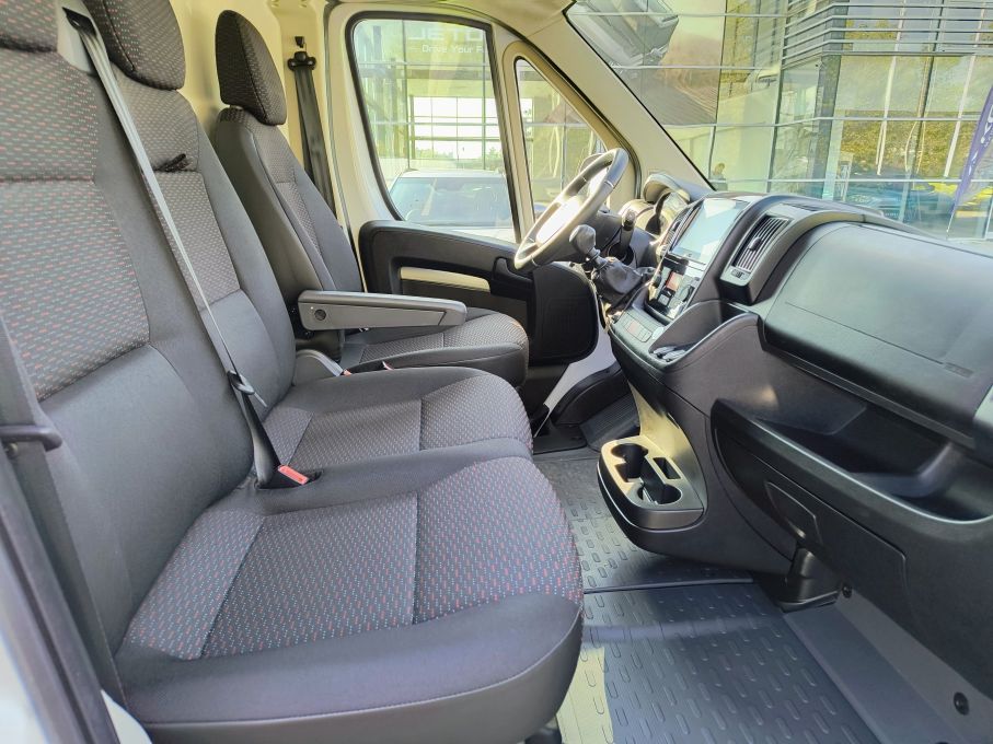 NOWA LOKALIZACJA Peugeot Boxer 2.2 HDI 140KM L3H2 Jak Nowy 14.000km Vat23% 11