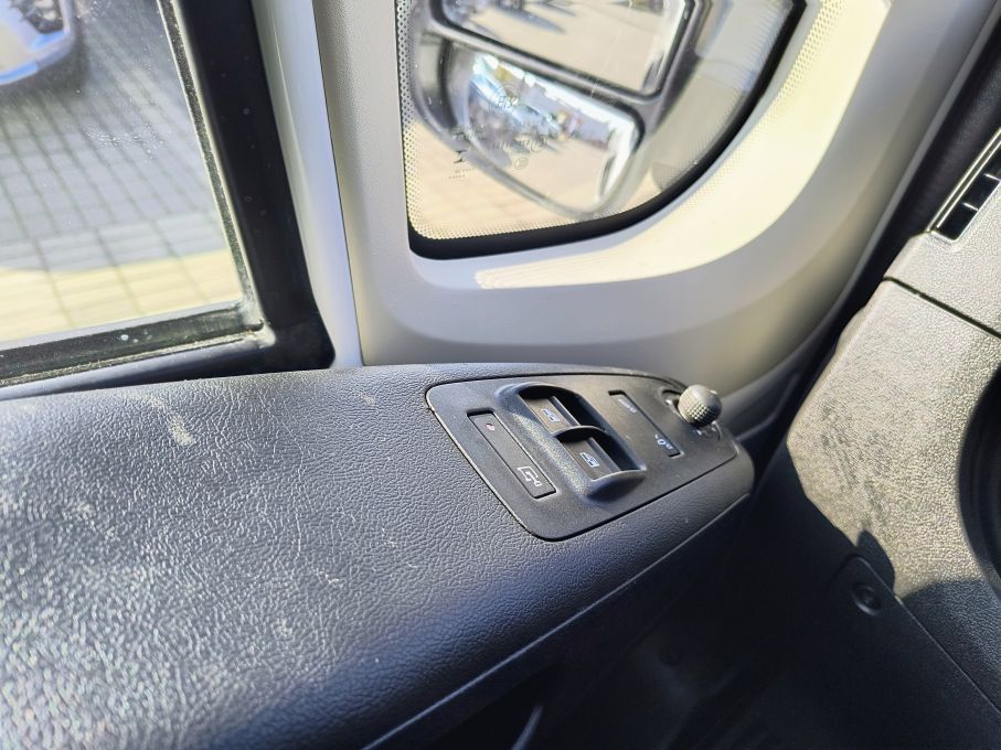 NOWA LOKALIZACJA Peugeot Boxer 2.2 HDI 140KM L3H2 Jak Nowy 14.000km Vat23% 20