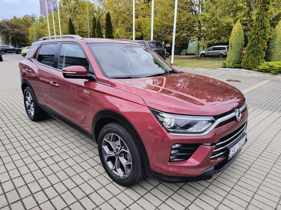 NOWA LOKALIZACJA SsangYong KGM Korando 1.5 T Cyfrowe Zegary Automat Serwis ASO  Vat23% 8