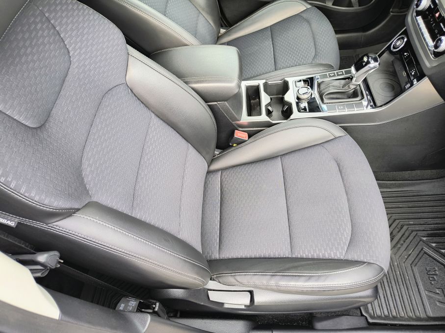 NOWA LOKALIZACJA SsangYong KGM Korando 1.5 T Cyfrowe Zegary Automat Serwis ASO  Vat23% 14