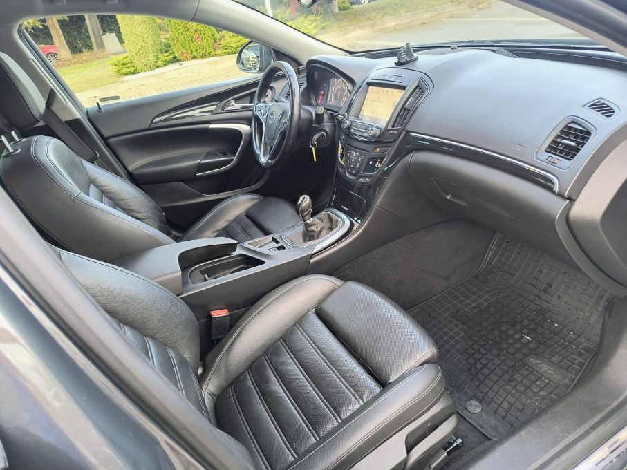 NOWA LOKALIZACJA Opel Insignia 1.6 cdti 136KM Cosmo Kombi Skóra Navi Kamera Serwis ASO 11