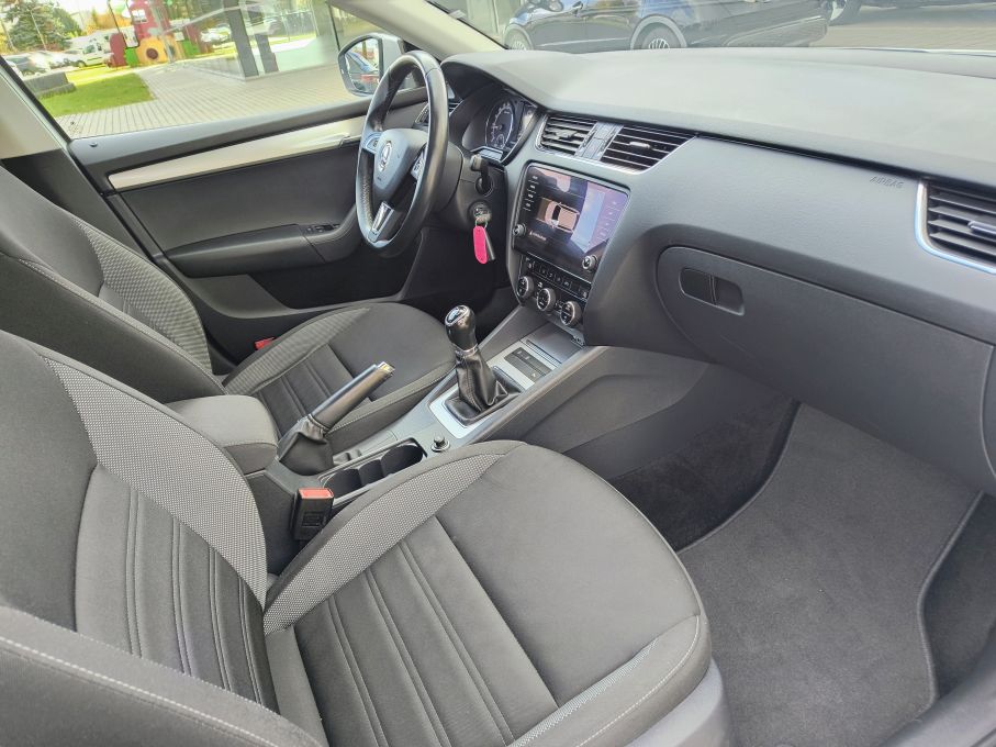 NOWA LOKALIZACJA Skoda Octavia 1.6 TDI 115KM Bogata Opcja Serwis Gwarancja 15