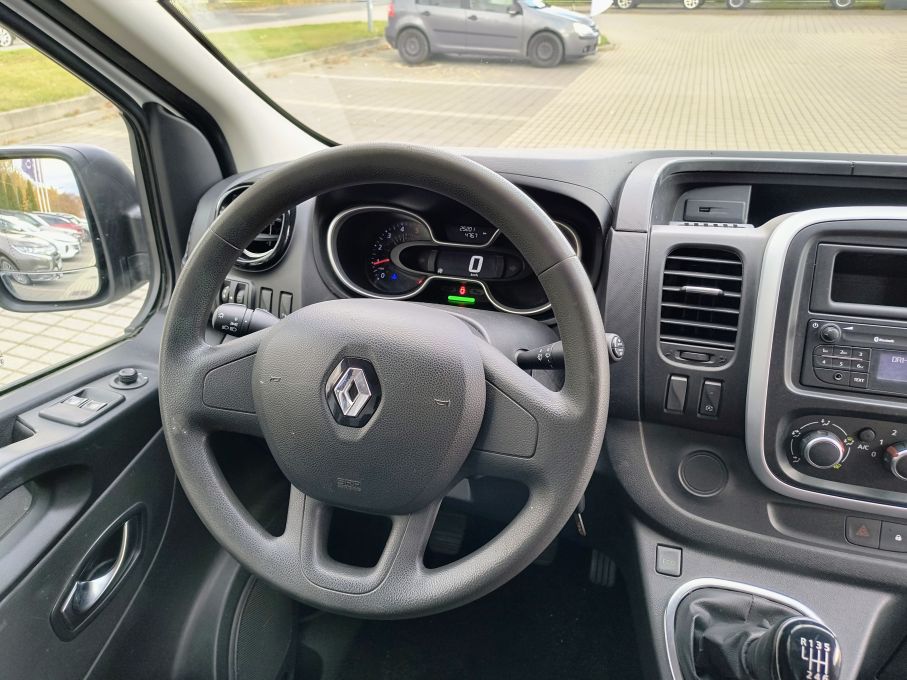 NOWA LOKALIZACJA Renault Trafic 2.0 dci L1H1 Led Vision Niski Przebieg Serwis VAT23% 16