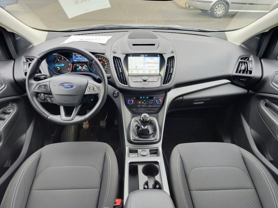 NOWA LOKALIZACJA Ford Kuga 2.0 TDCI 150 4 x 4 Titanium Serwis 20