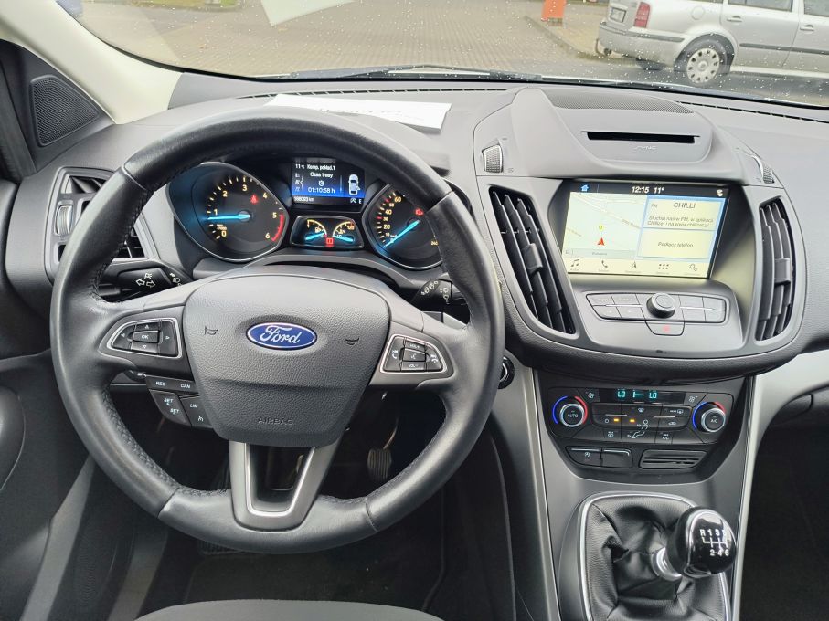 NOWA LOKALIZACJA Ford Kuga 2.0 TDCI 150 4 x 4 Titanium Serwis 23