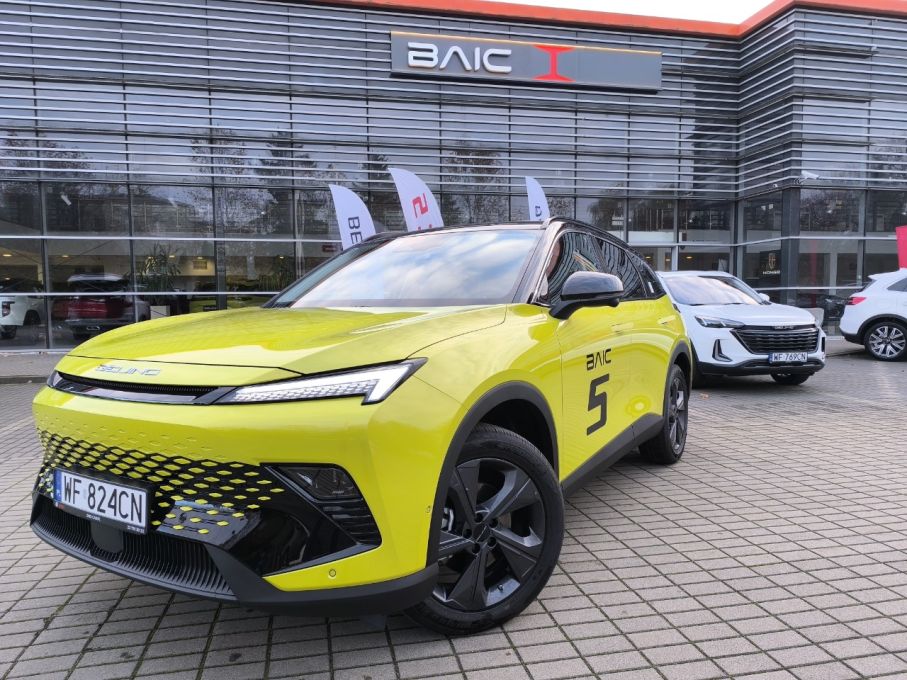 Baic Beijing 5 Luxury+Comfort 1,5 177KM, automat, kamery 360, AppleCarplay 3