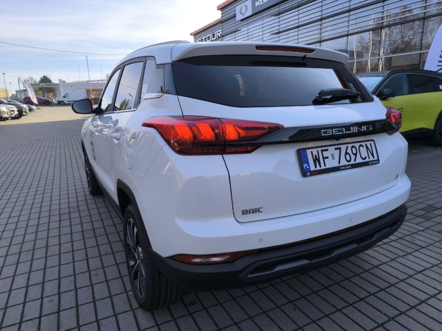 BAIC Beijing 3 Luxury 1.5 136KM MT6 2WD 4