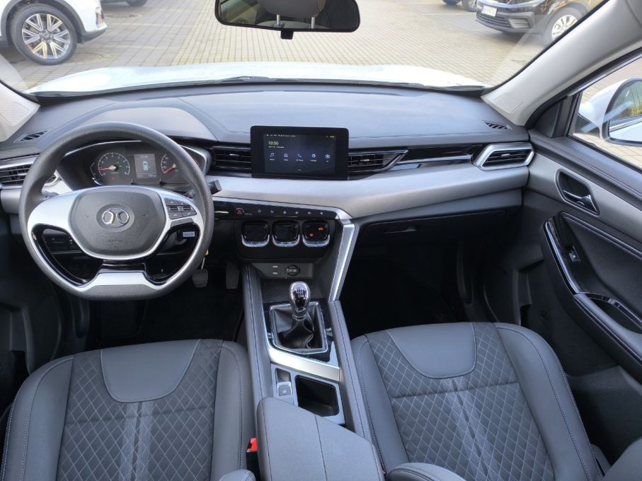 BAIC Beijing 3 Luxury 1.5 136KM MT6 2WD 13