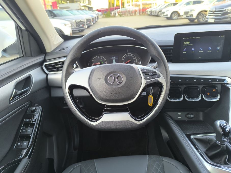 BAIC Beijing 3 Luxury 1.5 136KM MT6 2WD 15